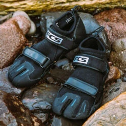 FCS SP2 Split Toe Reef Boot 1.5mm | Black | Wetsuit Boots | Cool Water Surfing Equipment -FCS Shop Buy FCS FCSII Reef Boot 1.5mm Surf Shops Australia Online 1 84466.1669810477