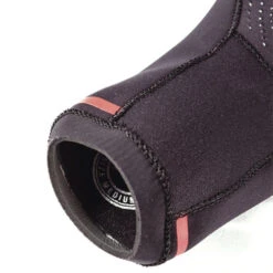 Double Black 2mm Surf Gloves | Cold Water Surfing Essential | Wetsuit Gloves | Ocean And Earth -FCS Shop Buy Surfing Gloves Online Australia 2mm Ocean And Earth Wetsuit Wrist 26506.1589436059